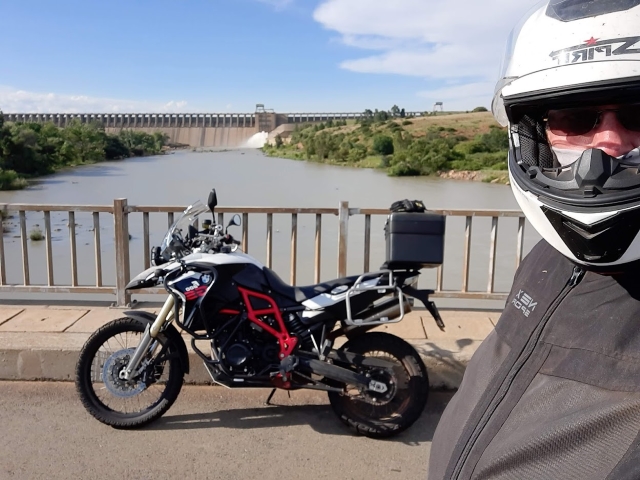 Vaal dam wall